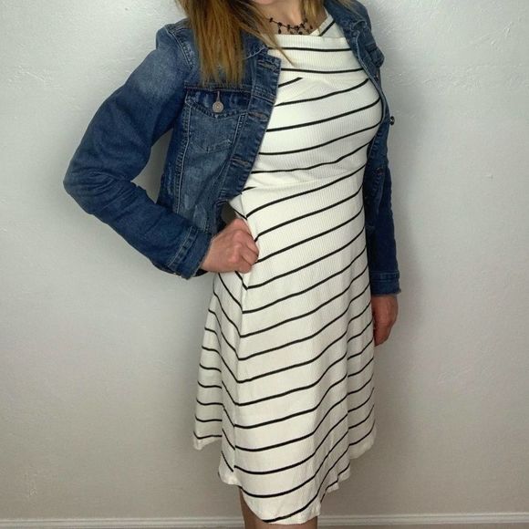 Off Shoulder Dress - Picture 6 of 7